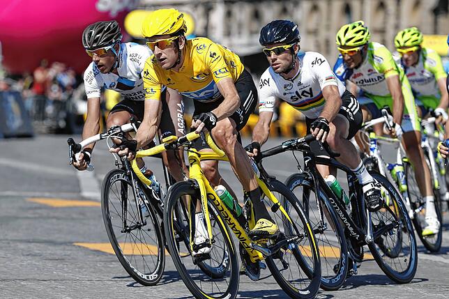 Tour de France-Sieger Bradley Wiggins (im Gelben Trikot) kommt auf die Baar.