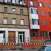 Das Haus in der Markgrafenstraße 10 wurde am Donnerstag, 24. Oktober, zwangsversteigert. Es ist das mittlere Gebäude auf diesem Bild. ...