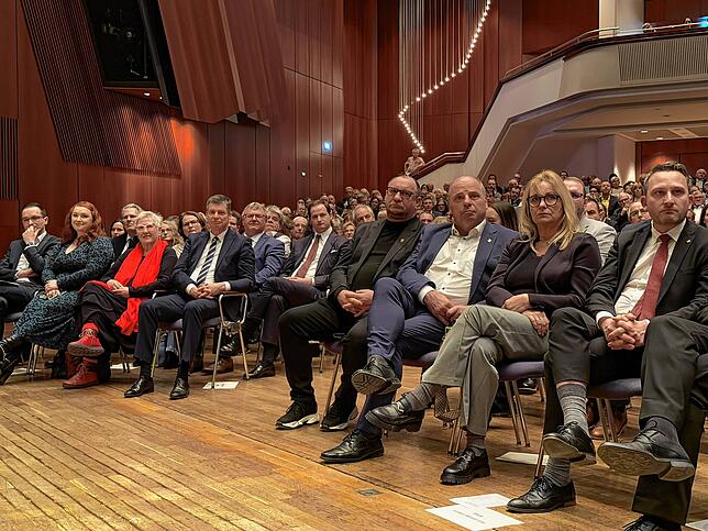 Bild 11: Begeisterung beim Jahresempfang Friedrichshafen