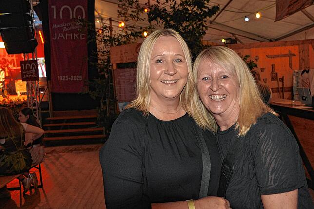 Bild 37: Vollgasstimmung war bei der Dirndl- und Lederhosenparty in Leimbach