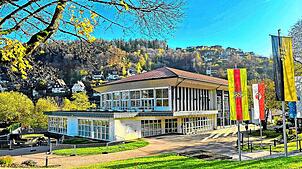 Das Triberger Kurhaus wird gerne für Veranstaltungen genutzt, was künftig etwas mehr kostet. Einheimische profitieren dabei weiter von ...
