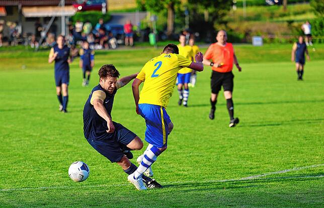 Bild 12: Bildergalerie vom Ü35-Bezirkspokalfinale zwischen der SG Dettingen-Dingelsdorf und dem SV Allensbach
