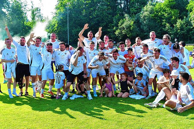 Bild 7: SV 08 Laufenburg steigt nach 2:1 gegen 1. SV Mörsch in die Verbandsliga auf – wir haben Fotos! (I)