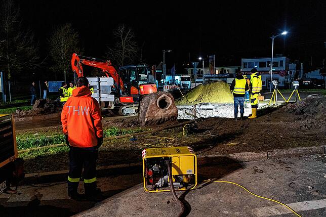 Bild 11: Danke  allen fleißigen Helfer, die beim 72 Stunden Wasser-Chaos angepackt haben