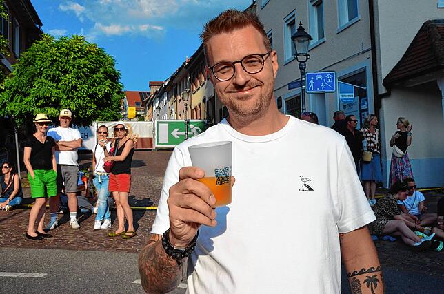 Bild 29: Gute Stimmung beim dritten Konzertabend des Markdorf Open-Air 2025