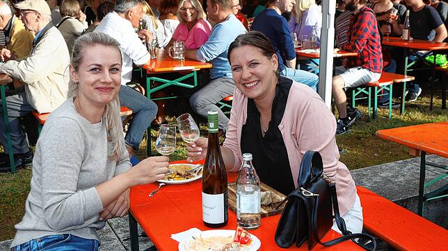 Bild 2: Gute Stimmung beim Hafenfest! Am Wochenende geht es in Staad nochmal rund