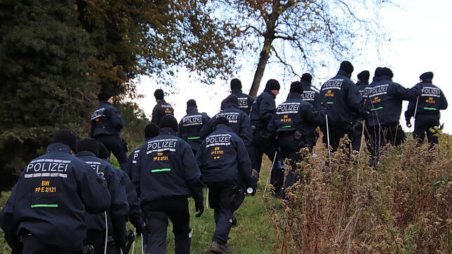 Bild : Mord ohne Leiche: 100 Polizisten suchen auf der Höri nach Vermisstem
