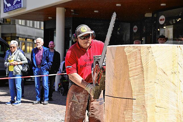 Bild 24: Tausende feiern St. Georgens neue Stadtmitte