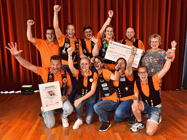 Mit 1000 Euro will die Guggämusik Ohrwürmer Fischbach 1988 neue Instrumente beschaffen.