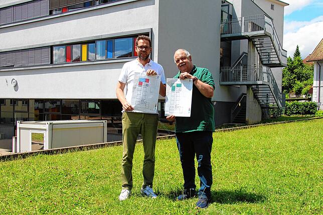 Patric Siemens, Schuleiter der Christlichen Schule Hochrhein und Karl-Heinz Rudishauser, Geschäftsführer der Freien Evangelischen ...