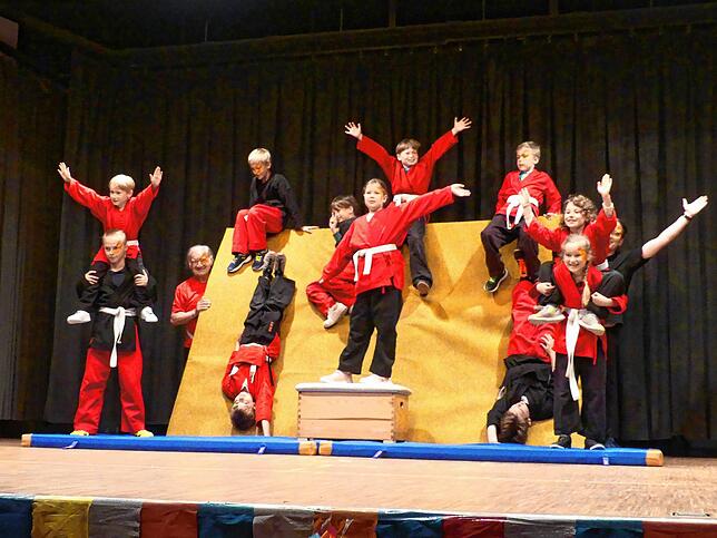 Bild 14: Zirkusvorstellung der Grundschule Bermatingen – Die besten Bilder