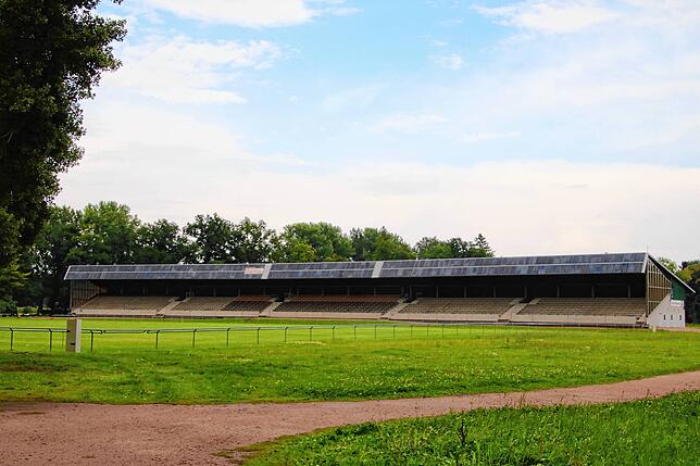 Das verwaisten Reitstadion: Donaueschinger Reitturnier 2025 ist abgesagt. Es fehle den Veranstaltern die reiterliche Klasse, hieß es ...