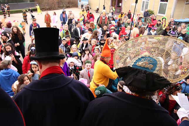 Bild 10: Sali, ihr Narrenfreunde!: Der Schmotzige in Überlingen, vom Wecken um 5 Uhr bis zum Wieberjuck in der Nacht