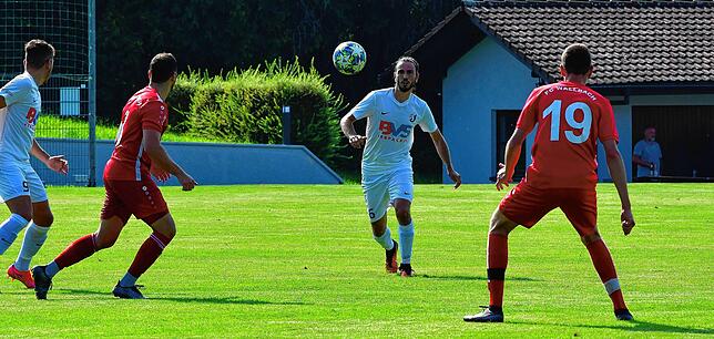 Bild 43: FC Erzingen bezwingt den FC Wallbach deutlich &ndash; und wir haben die Bilder!