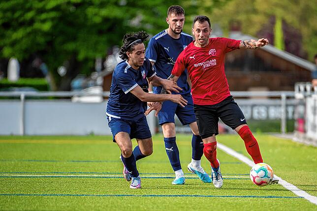 Bild 14: VfB Waldshut besiegt den FC Hochrhein mit 2:0 &ndash; und wir haben Bilder!