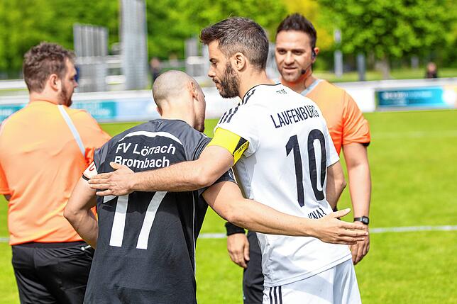 Bild 4: SV 08 Laufenburg deklassiert FV Lörrach-Brombach mit 6:1 – und wir haben Fotos!