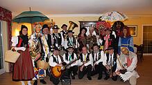 Bild : Premiere an Dreikönig: Die Fasnet zieht nach der offiziellen Eröffnung durch die Donaueschinger Kneipen