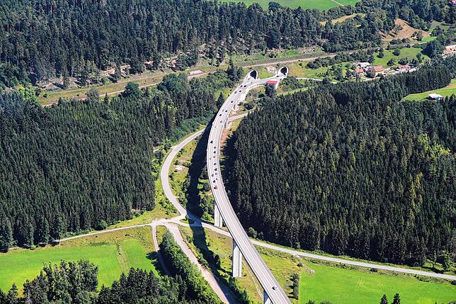 Bild 2: Die Baustelle der Zukunft ist digital: Gauchachtalbrücke gehört zu elf Pilotprojekten und soll den Straßenbau revolutionieren