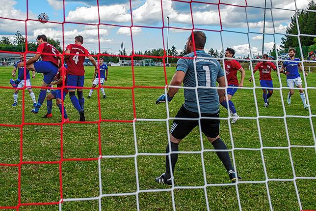 Bild 40: SG Höchenschwand/Häusern gewinnt gegen SV Stühlingen mit 2:1 – und wir haben Bilder!