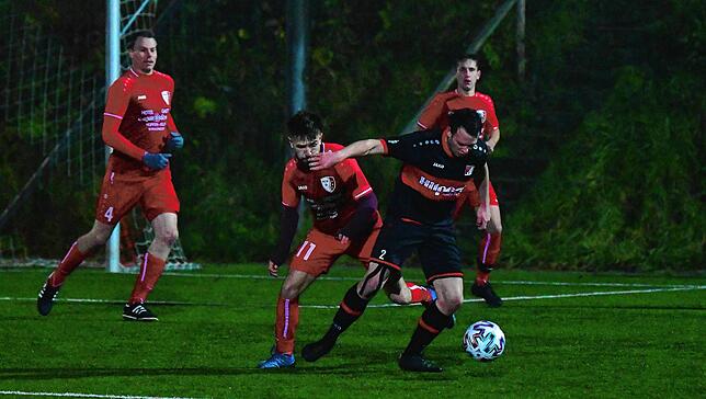 Bild 16: FC Schlüchttal gewinnt das Derby beim FC RW Weilheim &ndash; und wir haben Bilder!