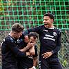 Gleich fünfmal durften die Spieler des SC Konstanz-Wollmatingen jubeln. Jusuf Shala (Mitte) traf gleich viermal.