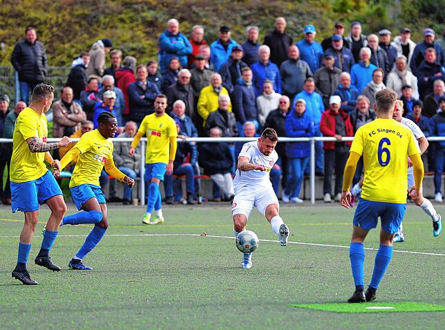 Nach vielen Jahren beim SC Pfullendorf für Salem am Ball: Luca Gruler.