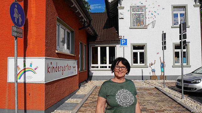 Silvia Boll ist Leiterin des Kinderhauses St. Raphael. Auch in ihrer Einrichtung müssen Eltern für einen Betreuungsplatz ab dem neuen ...