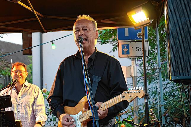 Bild 7: Das Dingelsdorfer Herbstfest 2025 geht weiter – hier sind die Fotos vom Samstagabend