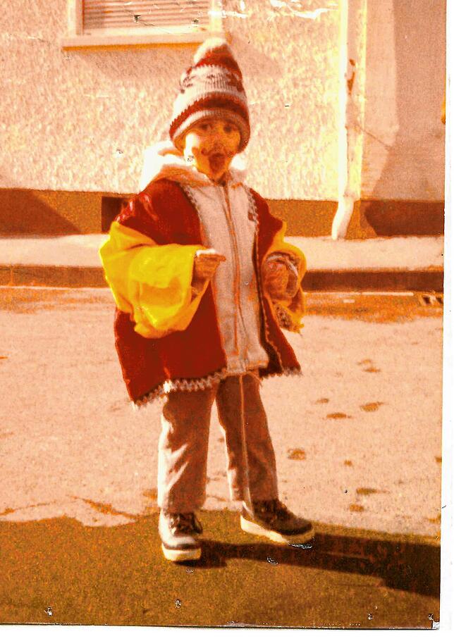 Der damals vierjährige Felix Schreiner 1990 beim Kinderumzug der Schwanenmüller in Unterlauchringen.