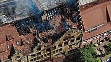 (Archivbild von Ende Juli) Ein Bild der Drohneneinheit Landkreis Konstanz zeigt das volle Ausmaß der Zerstörung am Stadler-Haus in der ...