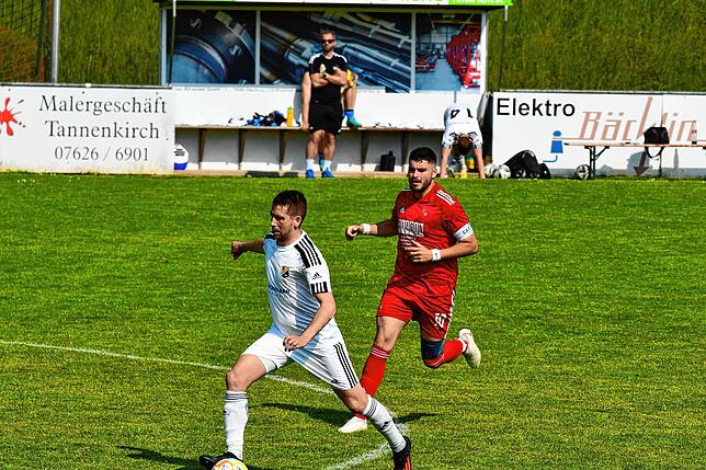 Bild 14: VfR Bad Bellingen besiegt SV 08 Laufenburg II &ndash; und wir haben Bilder!