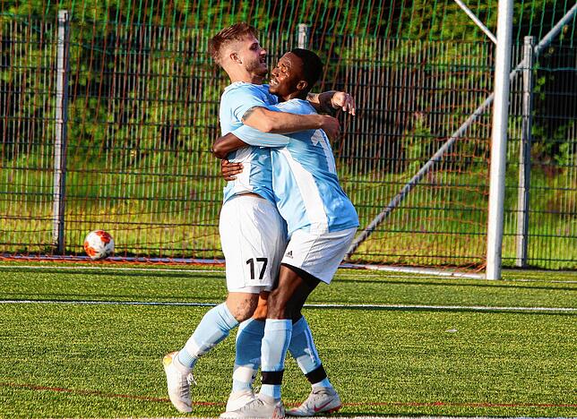 Jubel: Philipp Sinz und Lamin Kanteh hatten in der vergangenen Saison genügend Grund zum jubeln.
