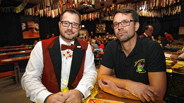 Sie sind wütend und fassungslos: Schneckenburg-Präsident Arthur Bruderhofer (links) und sein Vize Florian Trempa (rechts) sind wütend ...