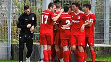 Bild : FC RW Weilheim feiert 2:0-Arbeitssieg bei Bosporus FC Friedlingen &ndash; und wir haben Bilder!