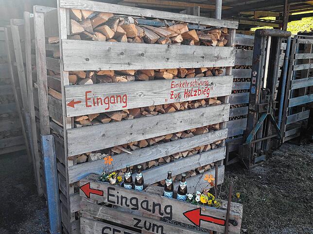 So liebevoll ist eine der Erfrischungsstationen eingerichtet.