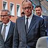 Friedrich Merz bei der Trauerfeier für Hans-Peter Repnik mit Thomas Strobl und dessen Frau Christine.