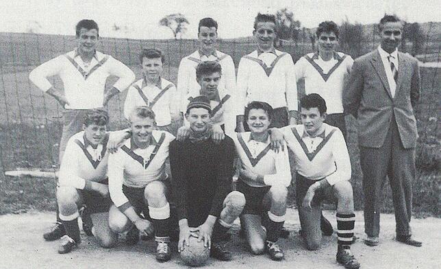 Die Mannschaft des SV Jestetten in den 1950er Jahren.