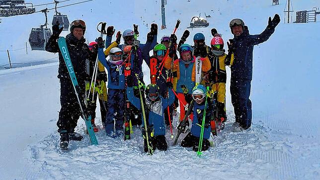 Die Renn-Kids des SC 1900 trainieren Anfang Dezember 2024 im Kaunertal.