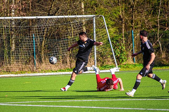 Bild 15: SV 08 Laufenburg besiegt den FSV Rot-Weiß Stegen mit 2:0 – und wir haben Fotos!