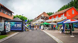 Wie zuletzt 2023 präsentieren die Herrischrieder Gewerbebetriebe sich und ihre Produkte am Sonntag im Ortskern rund um den ...