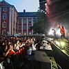Silbermond sorgten am Samstag für einen ausverkauften Schlossplatz.