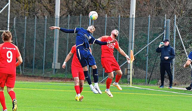 Bild 39: VfB Waldshut gewinnt Derby gegen den FC Tiengen 08 mit 3:1 &ndash; und wir haben Bilder!