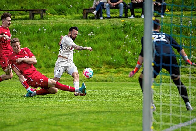 Bild 13: FC Erzingen gewinnt gegen den SV Endingen mit 3:0 &ndash; und wir haben Bilder!
