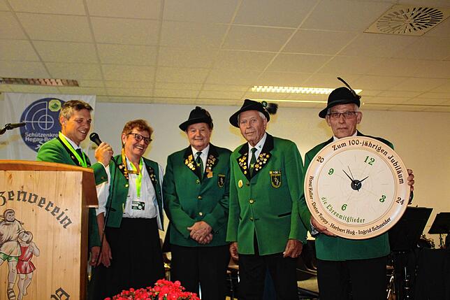 Bild 8: 100 Jahre Schützenverein Seelfingen: Alle Bilder zur Jubiläumsparty