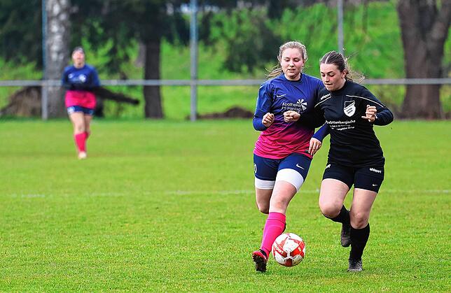 Bild 28: Unsere Bildergalerie vom Frauen-Bezirksliga-Spitzenspiel zwischen Kirchen-Hausen und Wolterdingen
