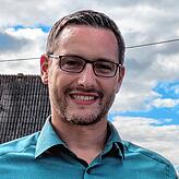 Der Hohenfelser Bürgermeister Florian Zindeler zeigt sich überrascht über den Rückzieher der Telekom, von der er laut eigener Aussage ...