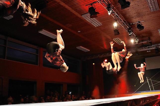 Bild 22: Bilder von der Turngala in Güttingen