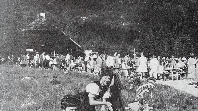 Waldfest bei der Eselhütte: Aufnahme aus der Jubiläumsschrift 1985 zum 100-jährigen Fest des Schwarzwaldvereins. Bild: Archiv Thomas Mutter