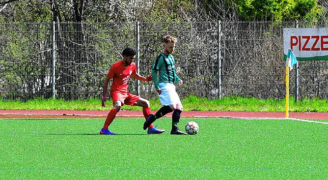 Bild 6: FC Zell besiegt den FC Tiengen 08 deutlich &ndash; und wir haben Bilder!
