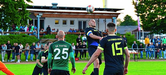 Bild 12: SV Herten besiegt den TuS Efringen-Kirchen mit 3:1 &ndash; und wir haben Bilder!